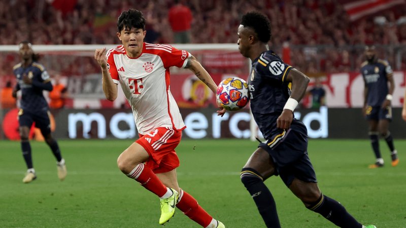 Spielszene FC Bayern München - Real Madrid | Bild: picture-alliance/dpa Spielszene FC Bayern München - Real Madrid