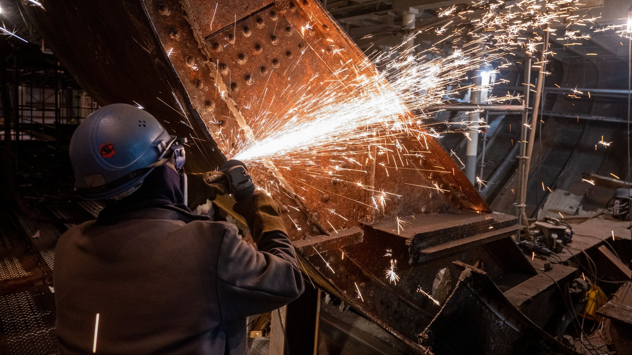 Die Metall-Arbeitgeber warnen vor massiven Jobverlusten in der Branche | Bild: pa/dpa/Stefan Sauer Die Metall-Arbeitgeber warnen vor massiven Jobverlusten in der Branche