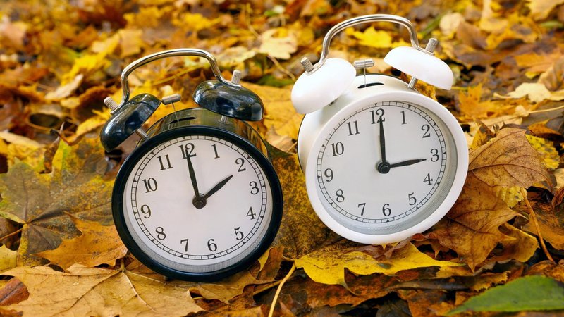 Am Sonntag wird die Uhr eine Stunde zurückgestellt | Bild: pa/dpa/Rene Traut Am Sonntag wird die Uhr eine Stunde zurückgestellt
