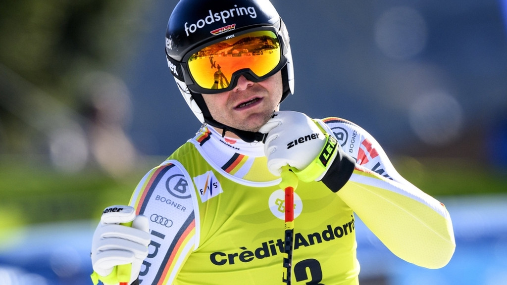 15.03.2023, Andorra, El Tarter: Ski alpin: Weltcup, Abfahrt, Herren: Andreas Sander aus Deutschland reagiert im Zielbereich. 