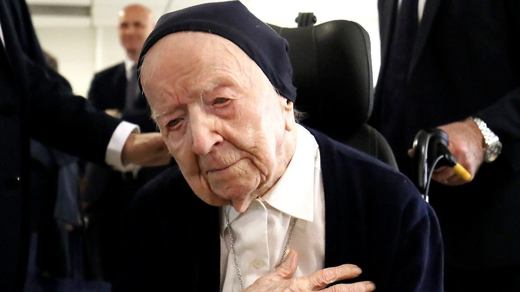 Schwester Andre Randon, älteste Europäerin