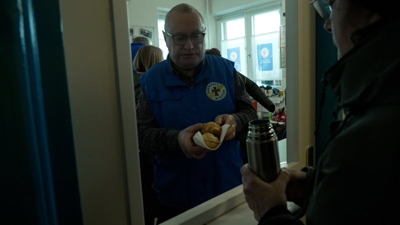 Finanzierungsprobleme: Bahnhofsmissionen in Not | Bild: BR Finanzierungsprobleme: Bahnhofsmissionen in Not