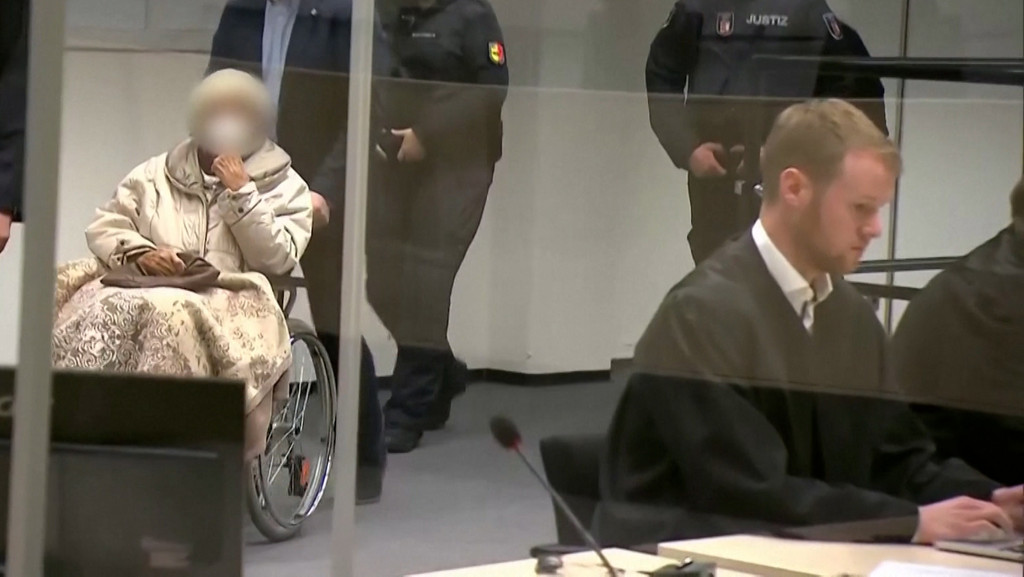 Das Landgericht Itzehoe hat eine ehemalige Sekretärin im KZ Stutthof zu einer Bewährungsstrafe verurteilt. | Bild: BR Das Landgericht Itzehoe hat eine ehemalige Sekretärin im KZ Stutthof zu einer Bewährungsstrafe verurteilt.