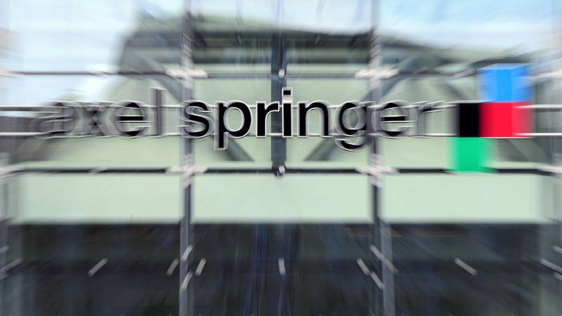 Axel Springer will sich aufspalten | Bild: dpa-Bildfunk/Daniel Reinhardt Axel Springer will sich aufspalten