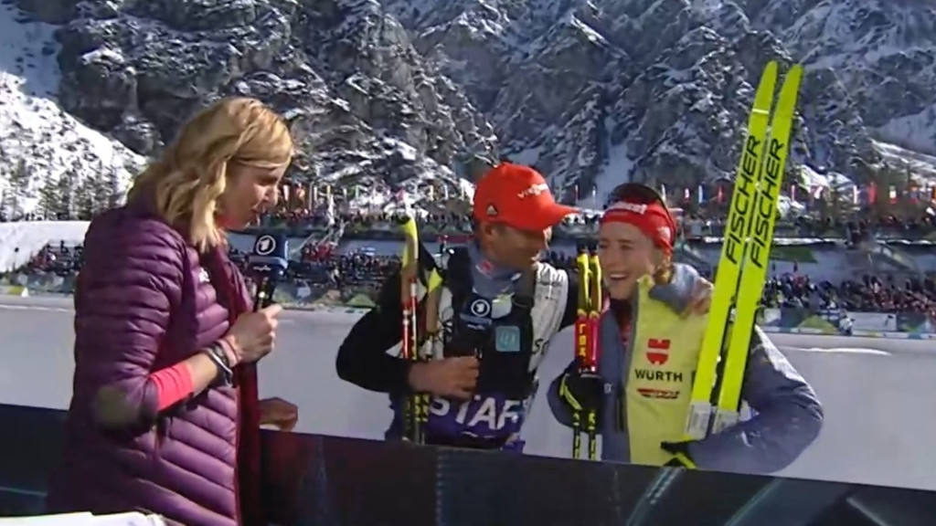 Langlauf-Teamchef Peter Schlickenrieder und Katharina Hennig | Bild: Bayerischer Rundfunk 2023 Langlauf-Teamchef Peter Schlickenrieder und Katharina Hennig