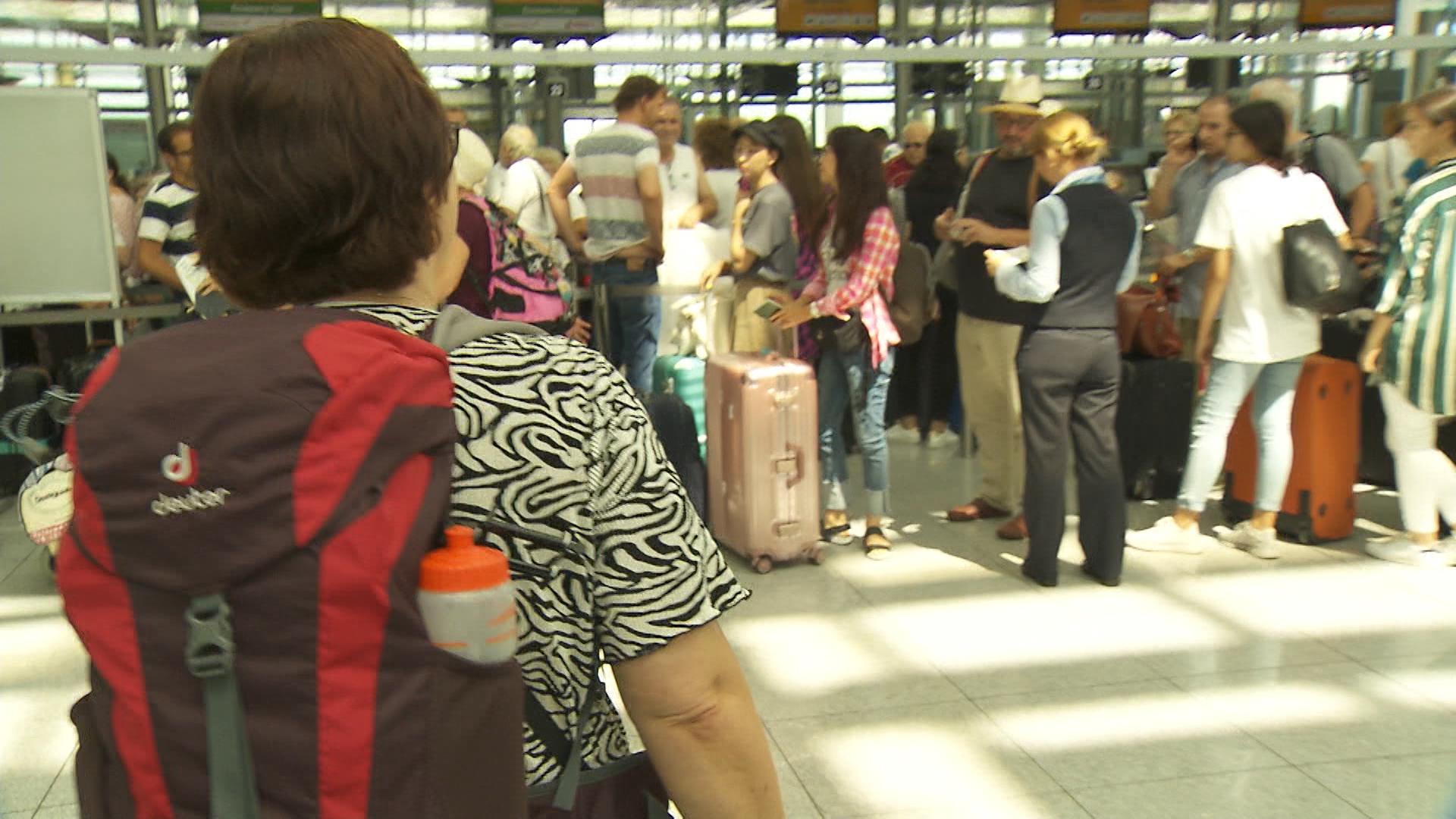 Flughafen München: Die Normalität Kehrt Langsam Zurück | BR24