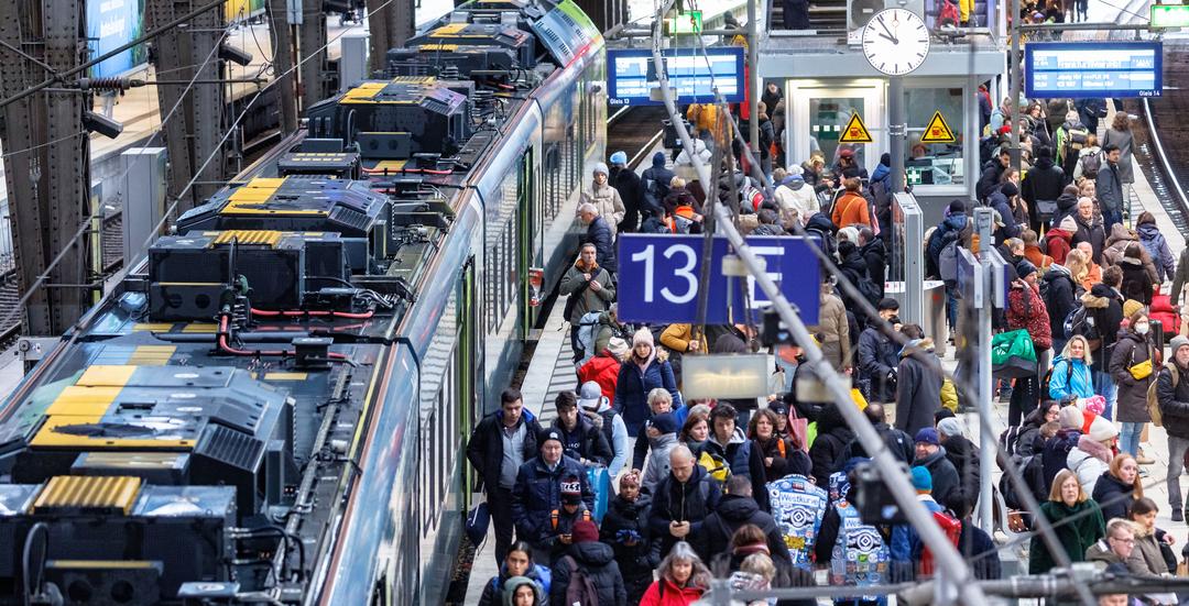 Schlichtung Im Bahn-Tarifkonflikt? GDL-Chef Weselsky Lehnt Ab | BR24