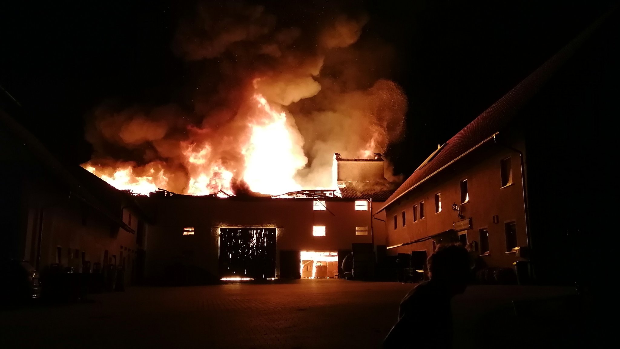 Albtraum Stallbrand – eine Landwirtsfamilie berichtet