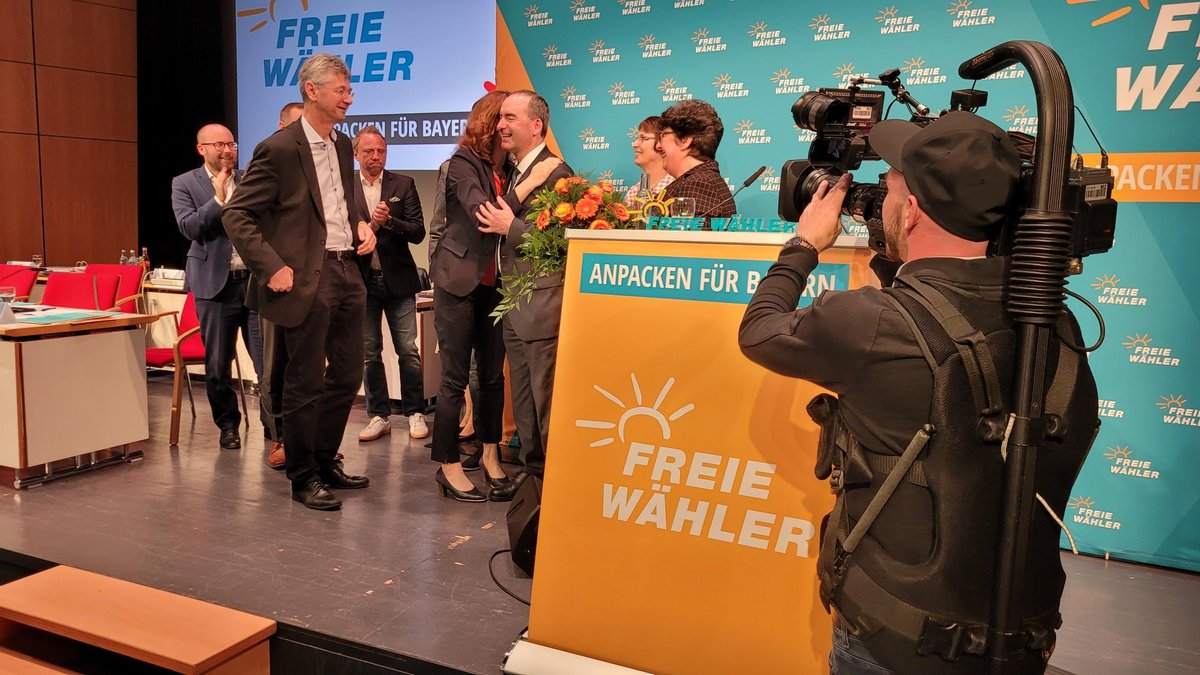 Hubert Aiwanger wieder zum FW-Landesvorsitzenden gewählt