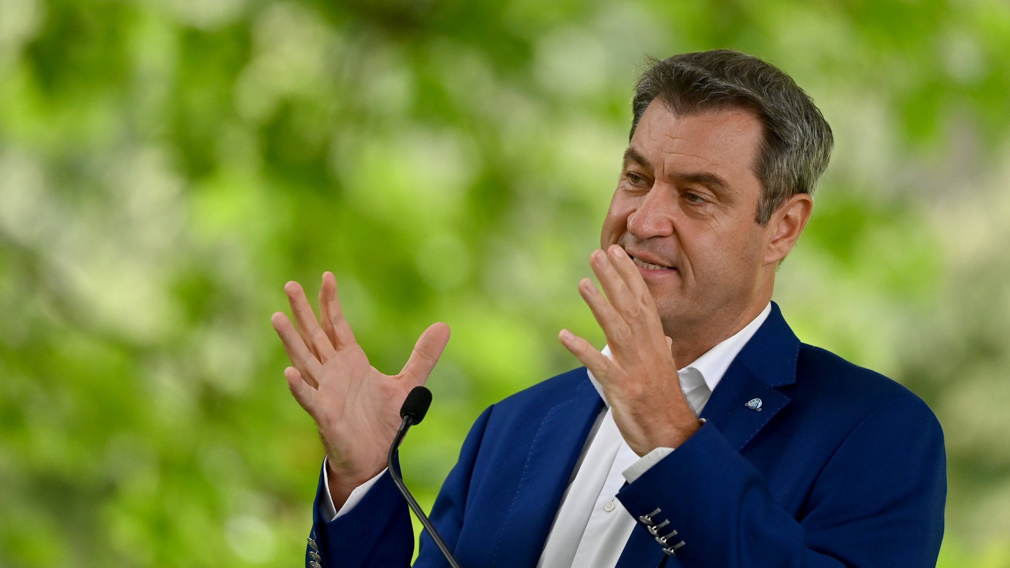 Bayern verlängert Corona-Maßnahmen - Söder fordert "klare Linie"