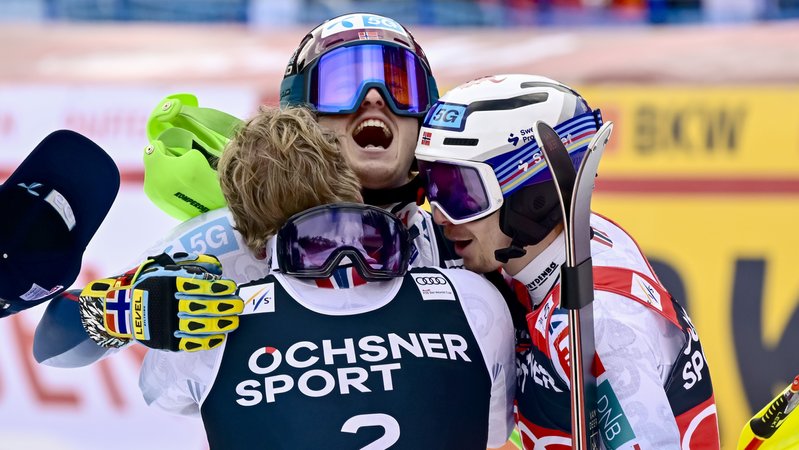 Slalom Wengen: Atle Lie McGrath jubelt (Mitte) | Bild: dpa/pa Slalom Wengen: Atle Lie McGrath jubelt (Mitte)