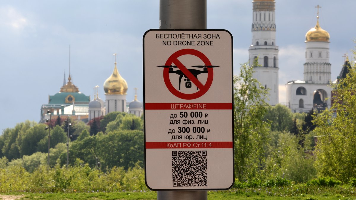 "Wir sehen aus wie Clowns": Russland hadert mit Drohnen-Angriff