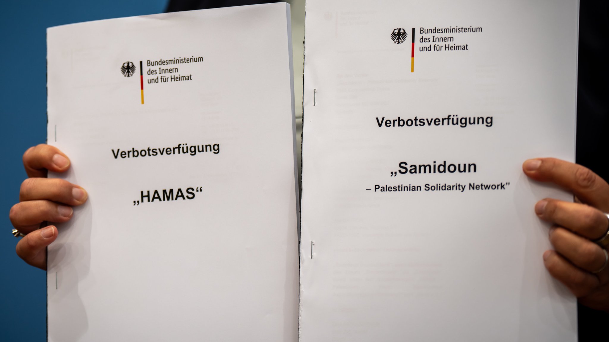 Bundesinnenministerin Nancy Faeser (SPD) hat die Tätigkeiten der islamistischen Palästinenserorganisation Hamas und das pro-palästinensische Netzwerk "Samidoun" verboten. 