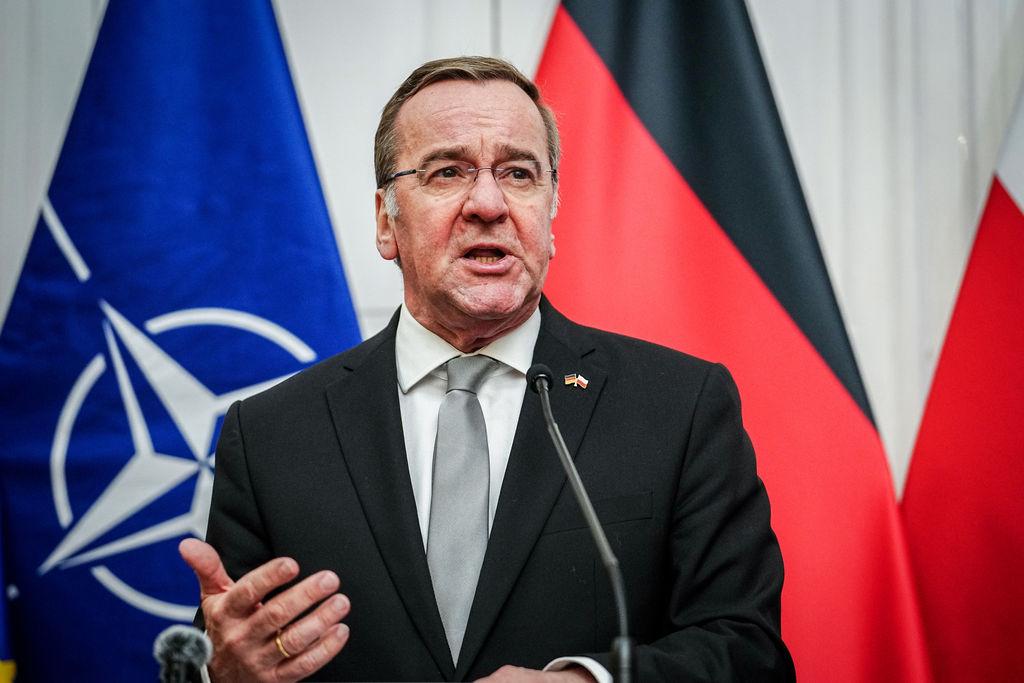 Boris Pistorius (SPD), Bundesminister der Verteidigung, spricht bei einer Pressekonferenz