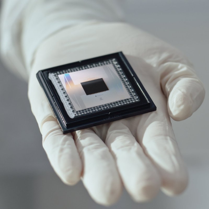 Quantencomputer - Zum Greifen nahe dank neuem Chip? | Google, Willow - IQ - Wissenschaft und Forschung | BR Podcast
