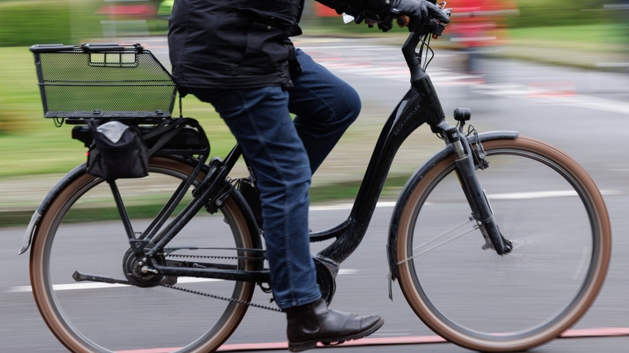 Pedelec - die Fahrräder mit Hilfsmotor sind stark im Kommen. Sie tragen allerdings zu den gestiegenen Unfalltoten bei.