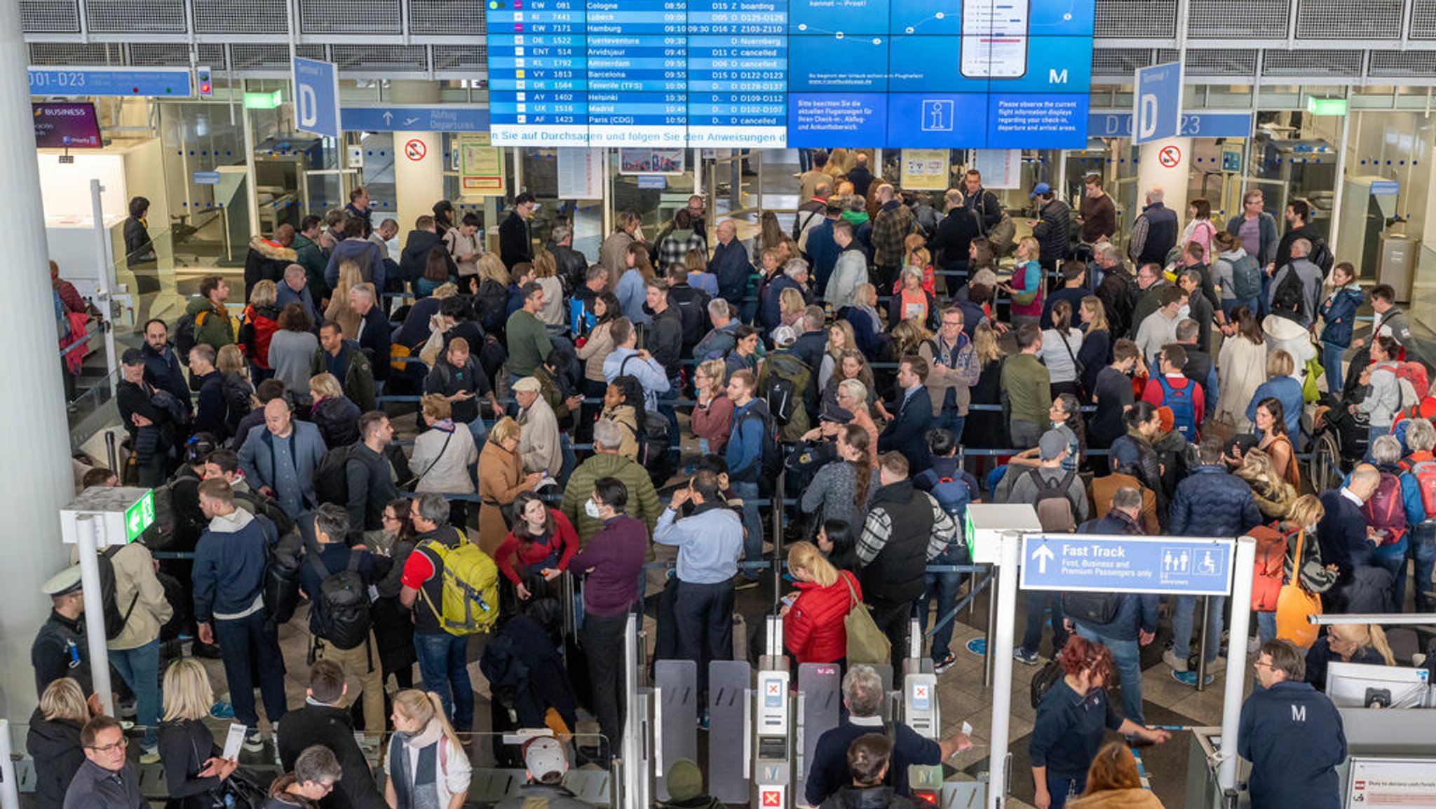 Söder verordnet Münchner Flughafen reibungslosen Ferienstart