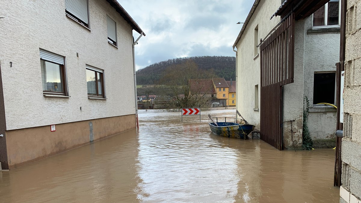 Überflutete Straßen im Hammelburger Ortsteil Westheim