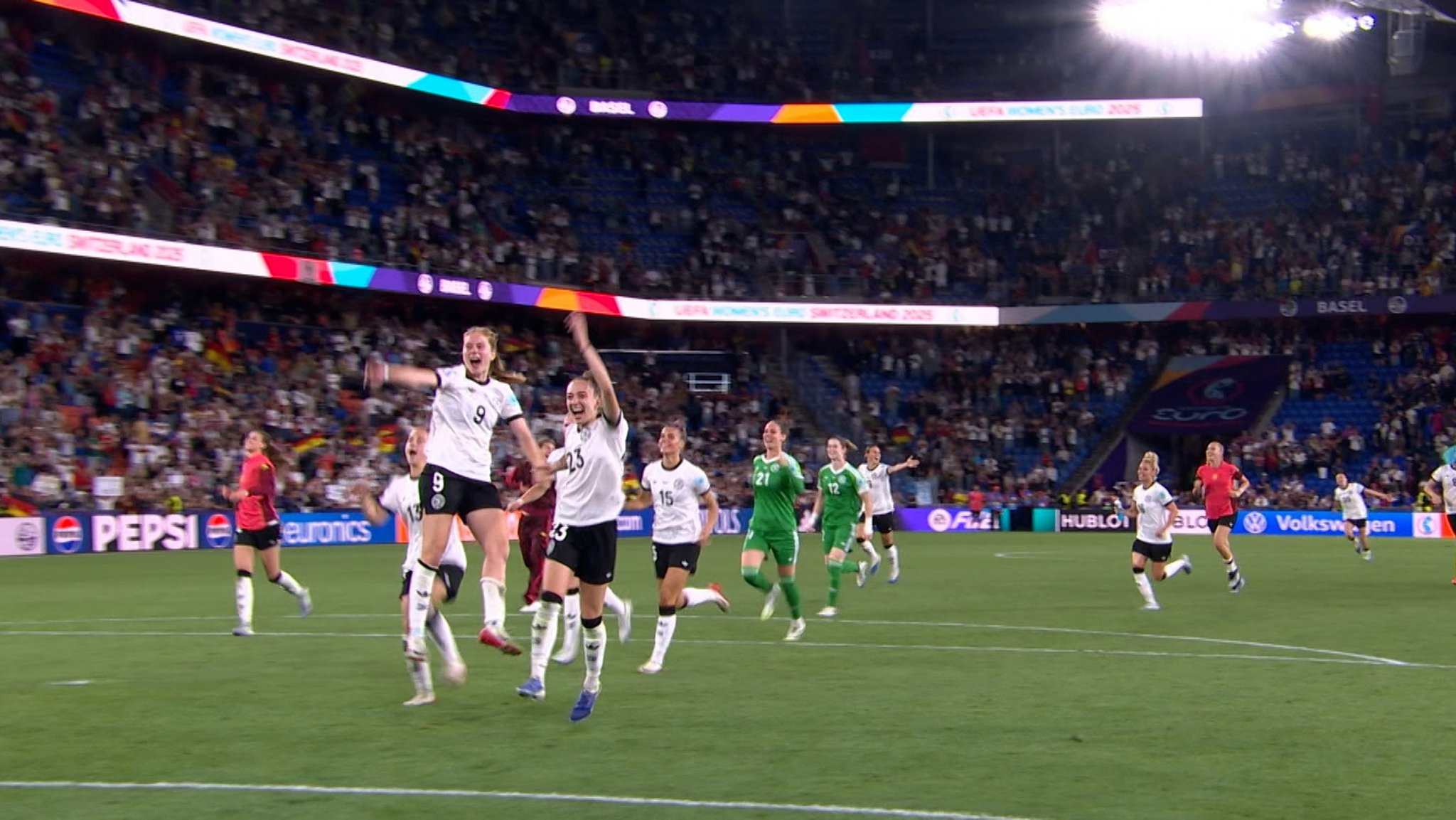 DFB-Team steht nach Elfmeterschießen im Halbfinale der Fußball-EM