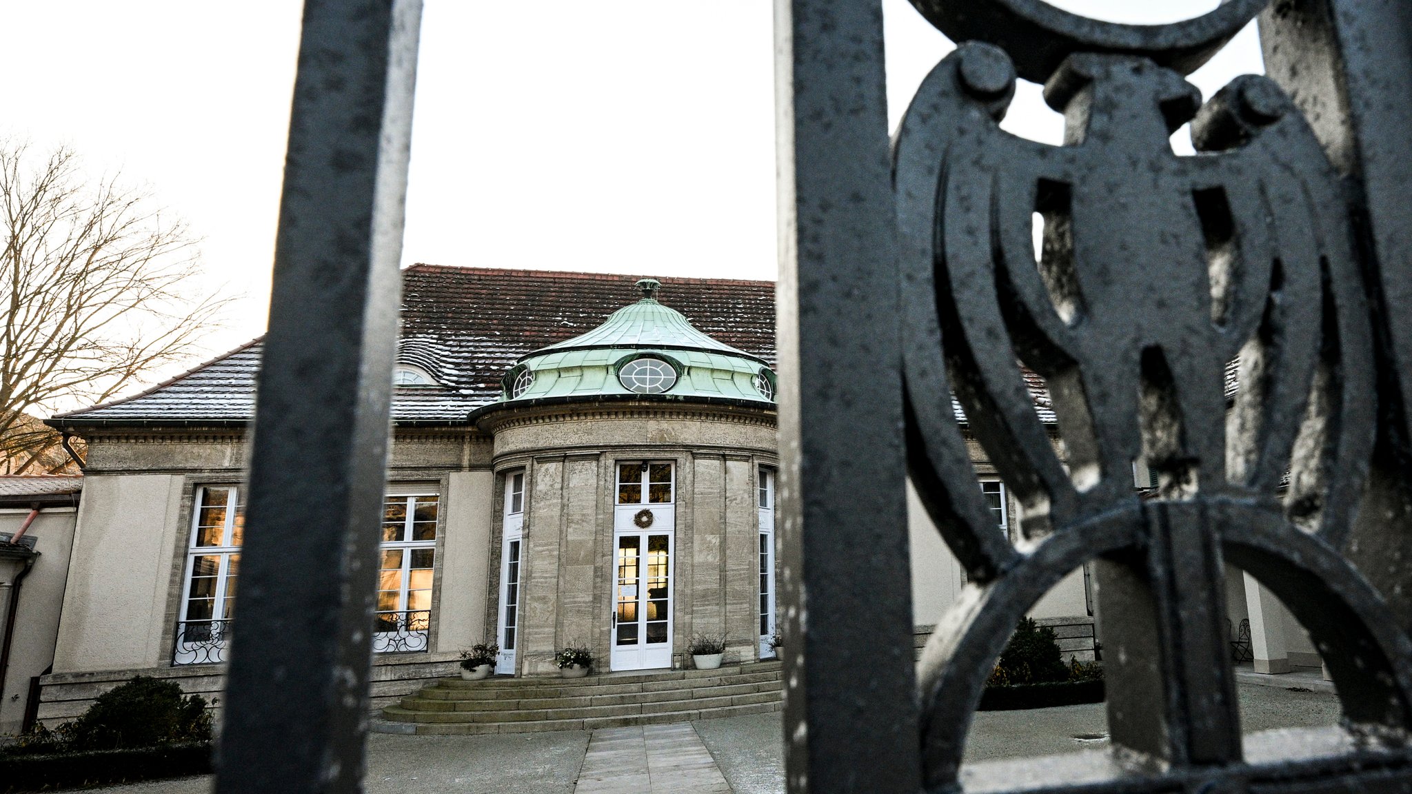 Blick auf ein Gästehaus in Potsdam, in dem AfD-Politiker an einem Treffen teilgenommen haben sollen.