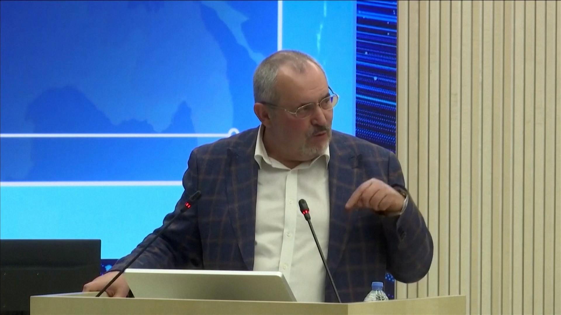 Im Video: Erlaubt Putin einen Anti-Kriegs-Kandidaten?