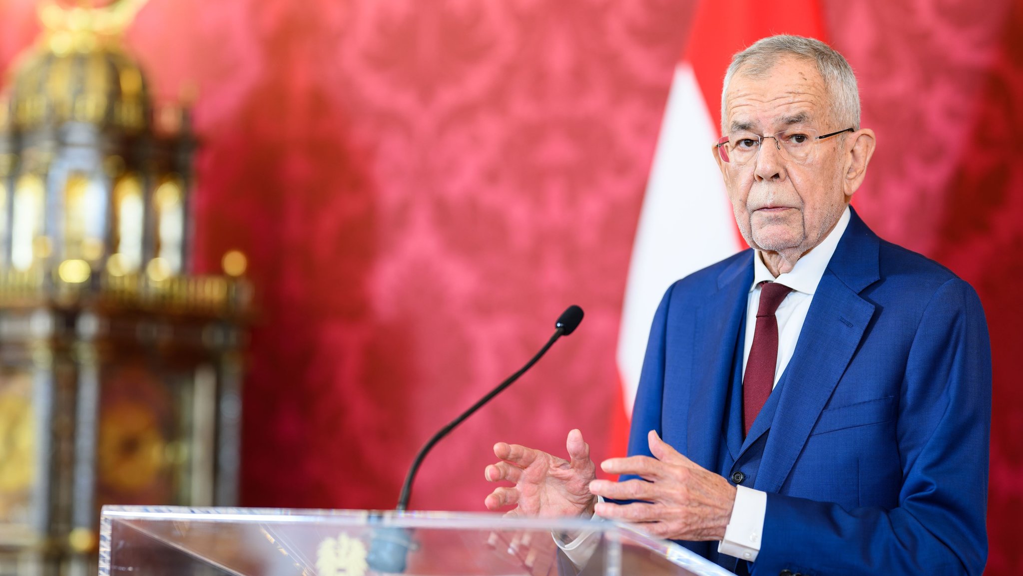 Bundespräsident Alexander Van der Bellen anlässlich einer Pressekonferenz zu den weiteren Schritten nach ersten Parteiengesprächen, am Dienstag, 22. Oktober 2024, in Wien