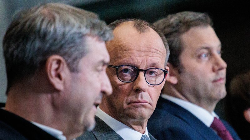 Söder, Merz und Klingbeil nach Sondierungsgesprächen | Bild: picture alliance/dpa | Carsten Koall Söder, Merz und Klingbeil nach Sondierungsgesprächen