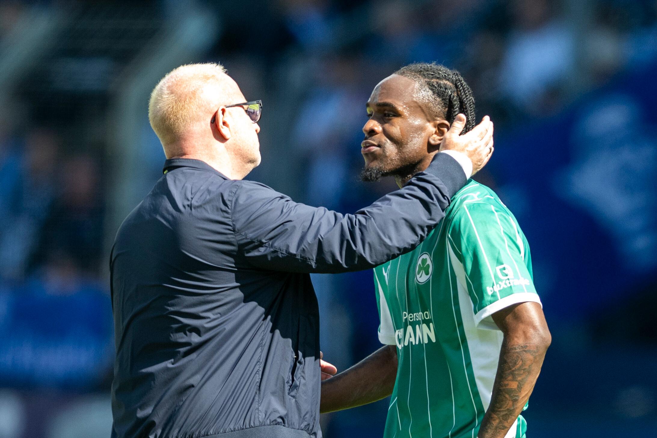 Heiko Vogel mit Noel Futkeu