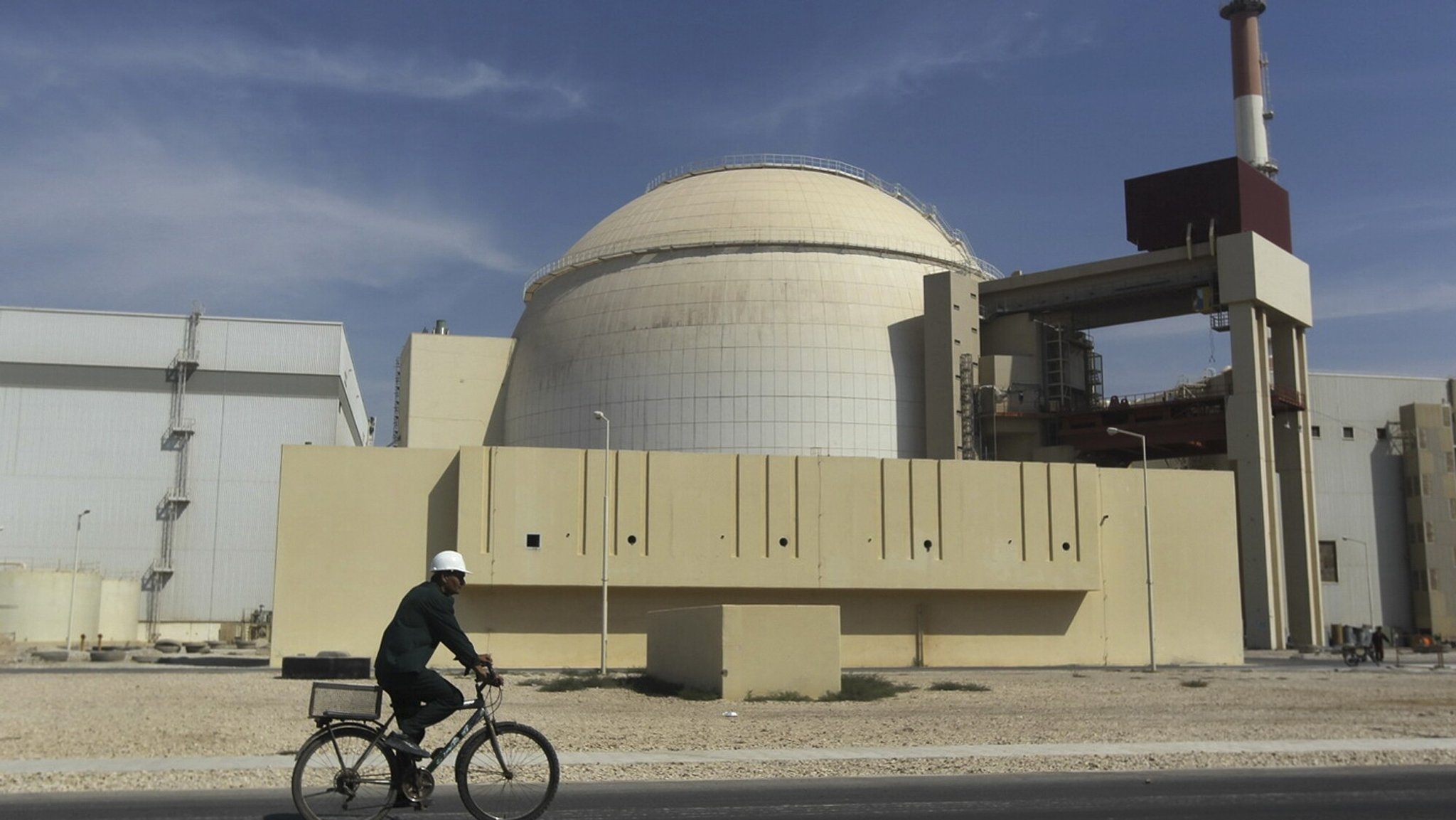 Atomkraftwerk im Iran (Archivbild) | Bild: pa/dpa/AP Photo | Majid Asgaripour Atomkraftwerk im Iran (Archivbild)
