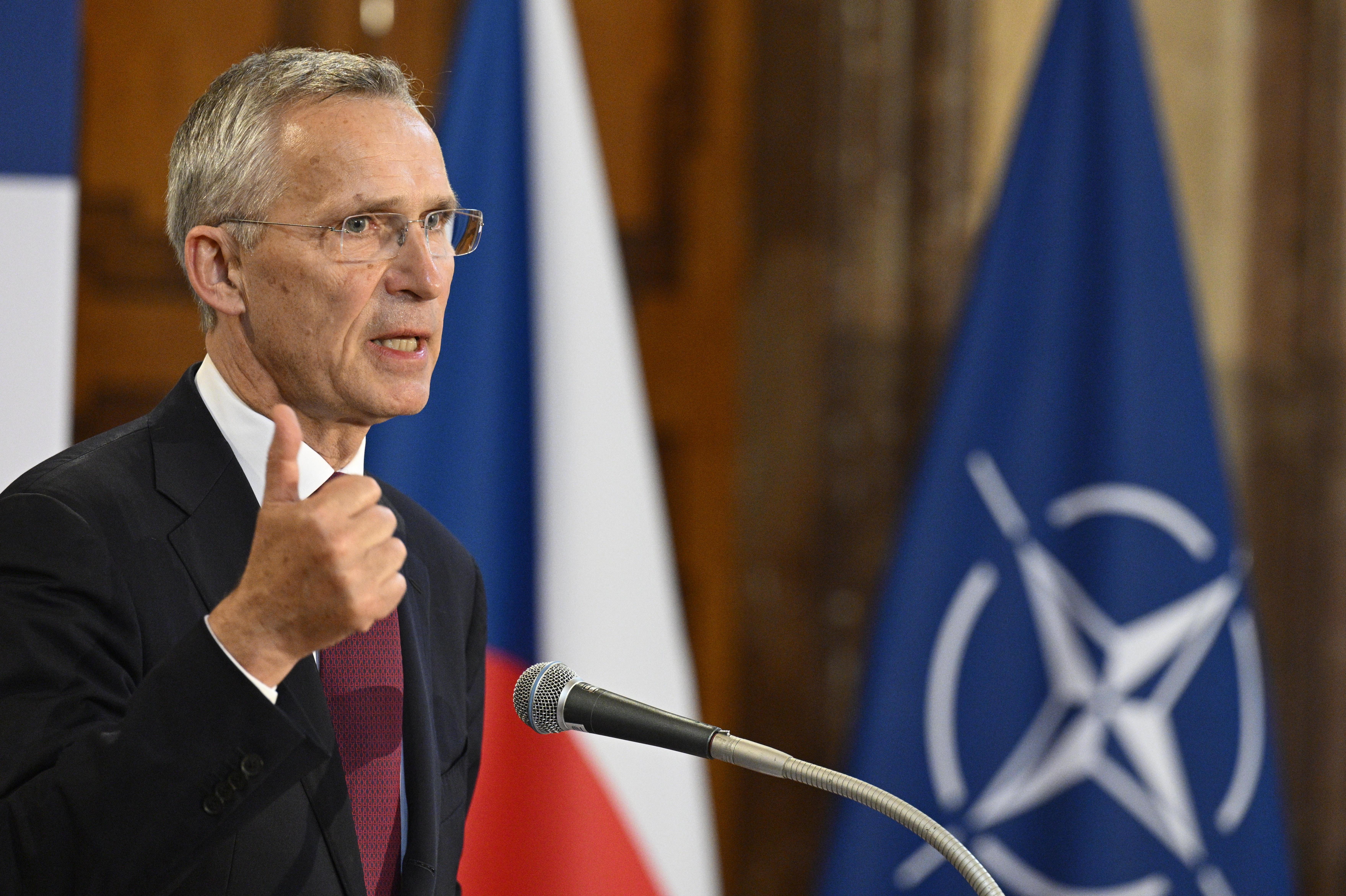 Nato-Generalsekretär Stoltenberg fordert mehr militärische Unterstützung für die Ukraine. 