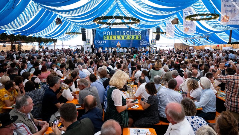 Die Landtagswahlen in Sachsen und Thüringen auf dem Gillamoos | Bild: Bayerischer Rundfunk 2024 Die Landtagswahlen in Sachsen und Thüringen auf dem Gillamoos