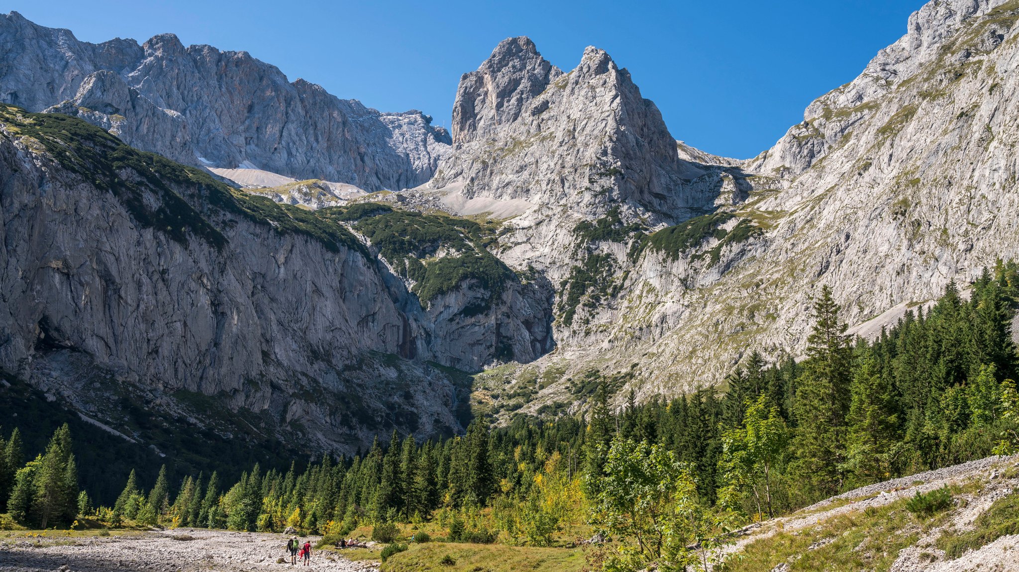 Talabschluss des Höllentals oberhalb der Höllentalangerhütte.