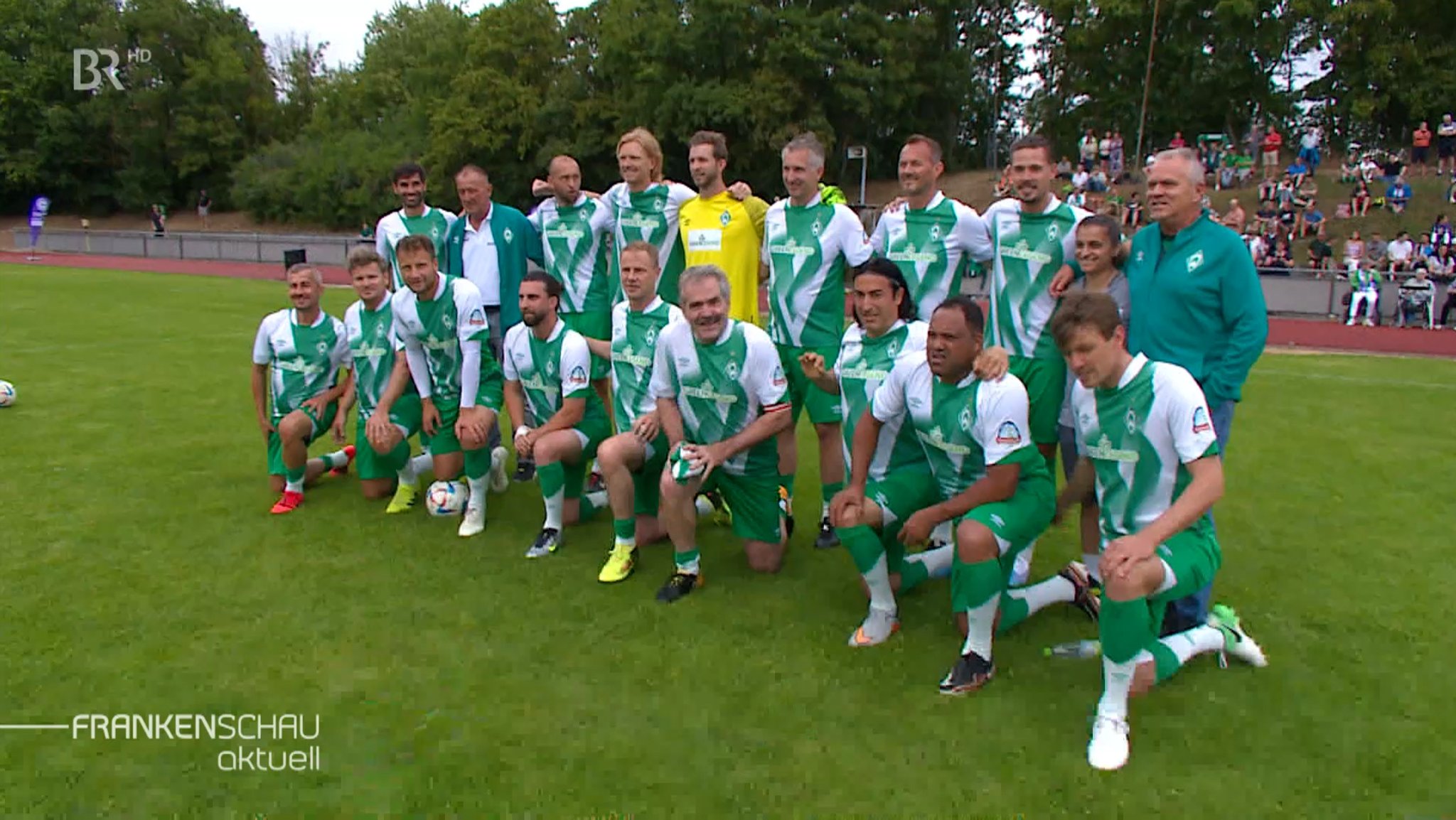 Frank Baumann mit Werder-All-Stars in Würzburg
