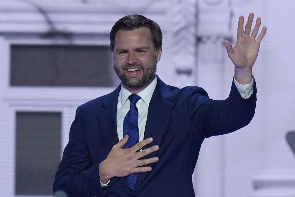 17.07.2024, USA, Milwaukee: Der republikanische Vizepräsidentschaftskandidat J.D. Vance spricht während der Republican National Convention. Foto: J. Scott Applewhite/AP/dpa +++ dpa-Bildfunk +++