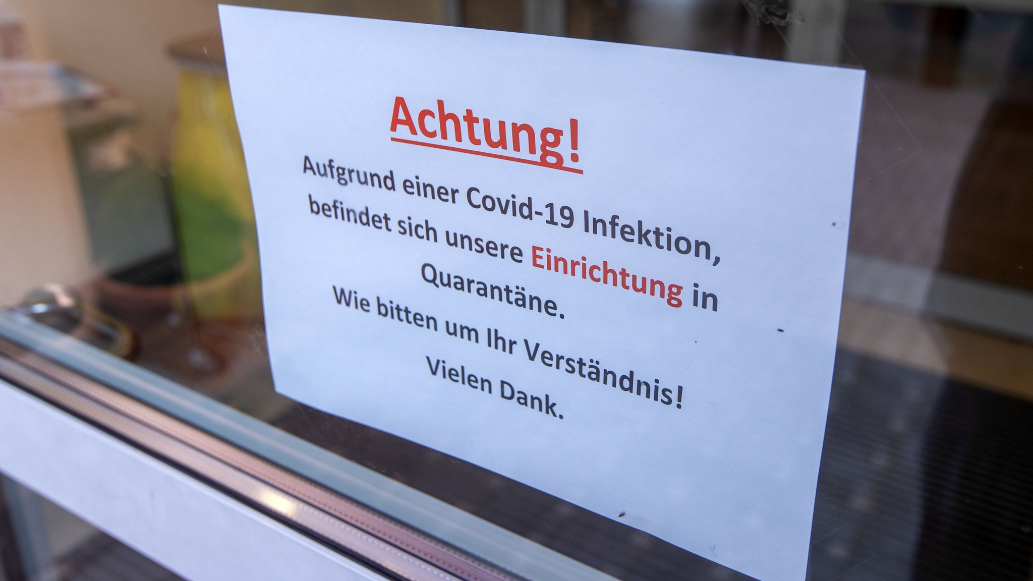 Symbolbild: In einem Pflegeheim in Vaterstetten gab es einen Corona-Ausbruch