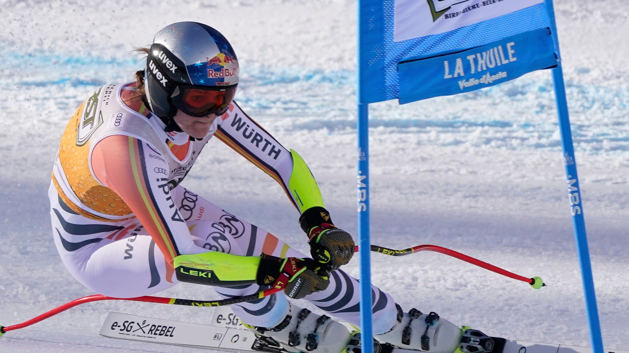 13.03.2025, Italien, La Thuile: Ski alpin: Weltcup, Super G, Damen: Die deutsche Skirennläuferin Emma Aicher in Aktion. Foto: Piermarco Tacca/AP/dpa +++ dpa-Bildfunk +++