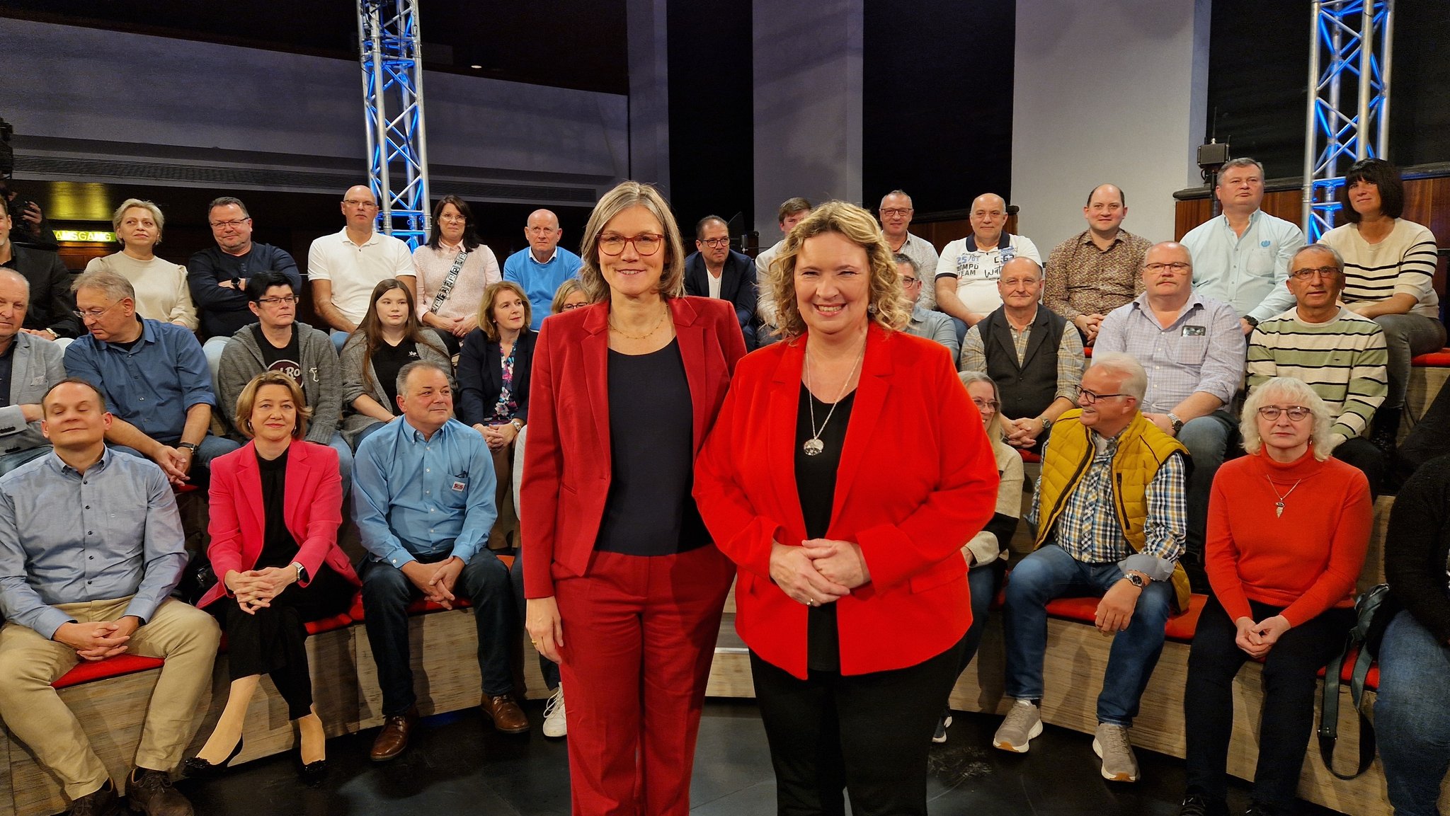 V.l.n.r.:  Christiane Benner, Erste Vorsitzende der IG Metall und Kerstin Schreyer, wirtschaftspolitische Sprecherin der CSU im Landtag.