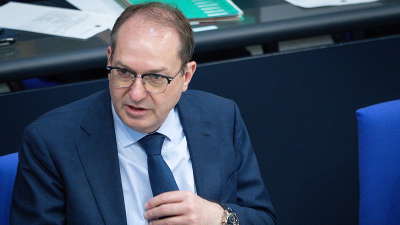 Innenminister Alexander Dobrindt (Archivbild) | Bild: picture alliance / Flashpic | Jens Krick Innenminister Alexander Dobrindt (Archivbild)