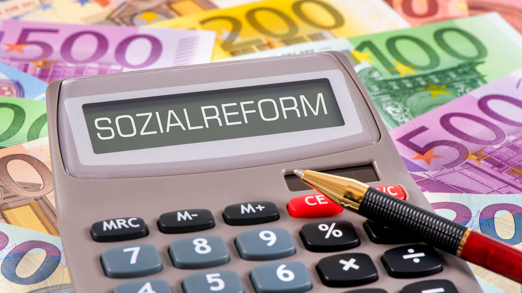 Reformpaket: Arbeitgeber, Gewerkschaften und Politik beraten