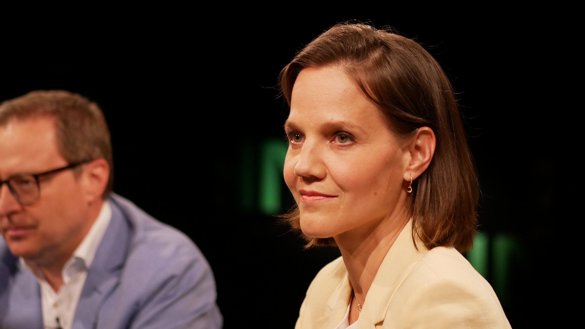Barbara Metz, Bundesgeschäftsführerin der Deutschen Umwelthilfe, in der Münchner Runde am 6. Mai 2026. | Bild: BR/Sofie Onnasch Barbara Metz, Bundesgeschäftsführerin der Deutschen Umwelthilfe, in der Münchner Runde am 6. Mai 2026.