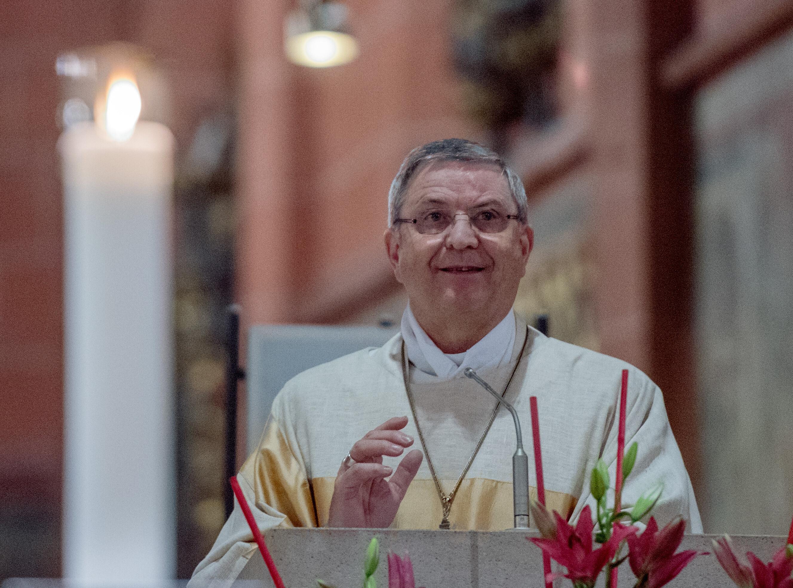 Bischof Johan Jozef Bonny aus dem Bistum Antwerpen am 25. Januar 2020, beim Gottesdienst im St. Bartholomäus Dom in Frankfurt.