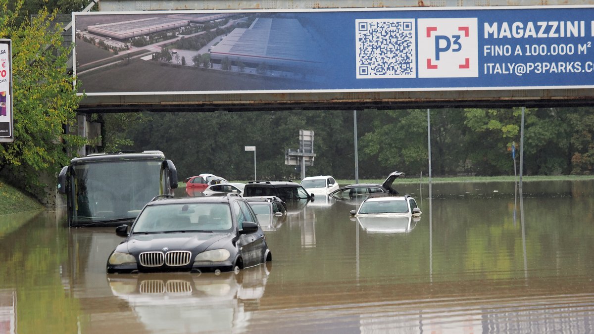Überschwemmungen bei Unwetter in Italien – ein Toter