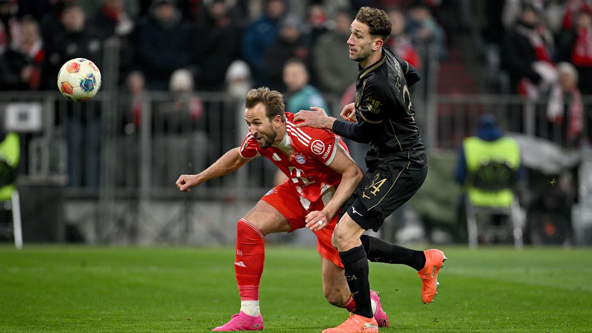 Erste Saisonniederlage: Augsburg knackt die Bayern