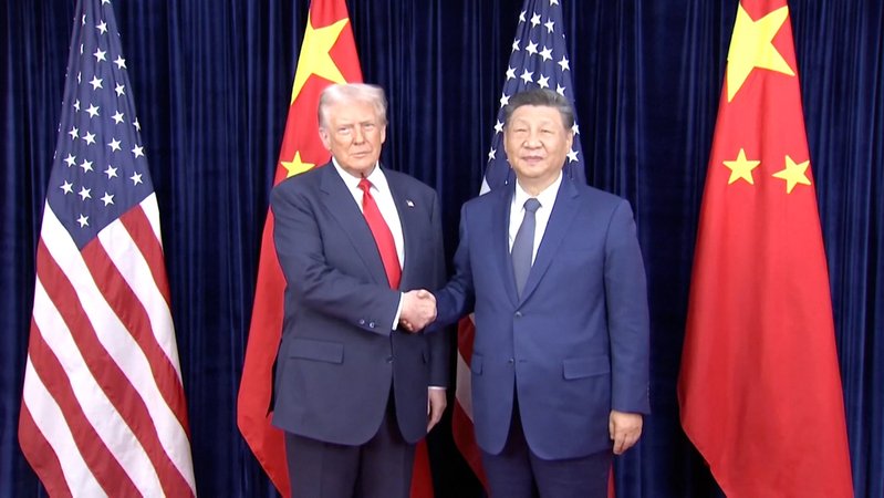 US-Präsident Trump und der chinesische Staats- und Parteichef Xi Jinping | Bild: Bayerischer Rundfunk 2025 US-Präsident Trump und der chinesische Staats- und Parteichef Xi Jinping