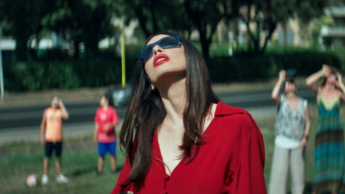Eine blinde Prostituierte wird gejagt in Dario Argentos "Dark Glasses - Blinde Angst" (Filmszene).
