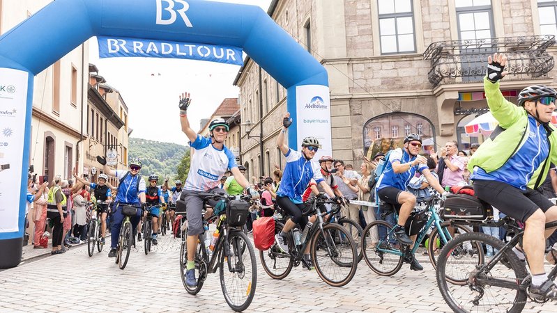 Impressionen von der 2. Etappe der BR-Radltour 2025 von Bad Neustadt nach Hammelburg | Bild: BR/Markus Konvalin Impressionen von der 2. Etappe der BR-Radltour 2025 von Bad Neustadt nach Hammelburg