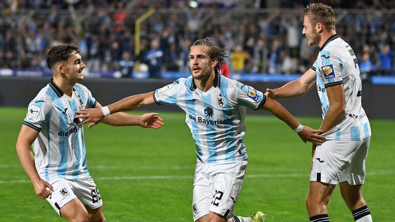 Torjubel Sigurd Haugen | Bild: picture alliance / SvenSimon | Frank Hoermann/SVEN SIMON Torjubel Sigurd Haugen