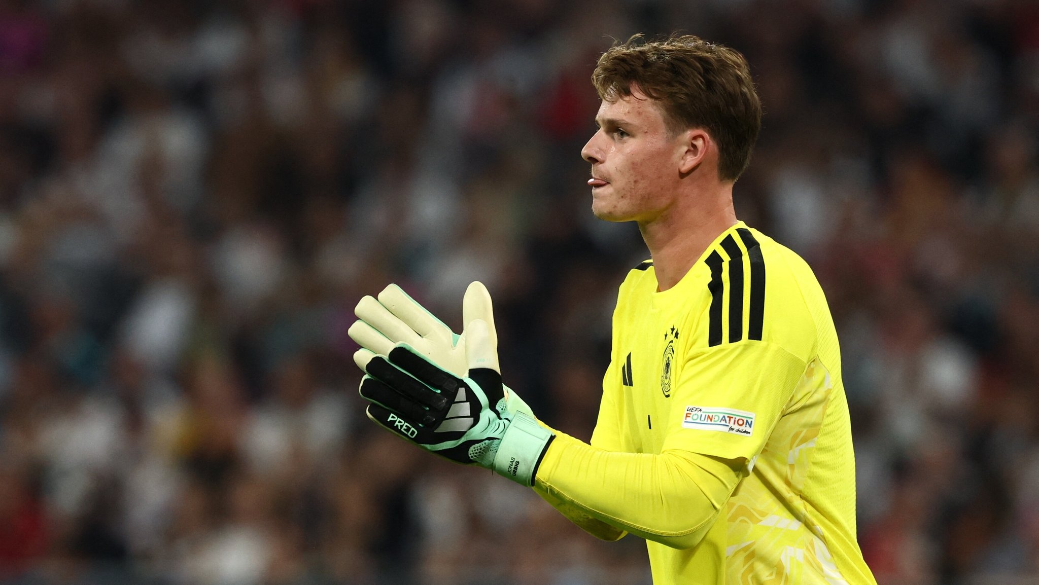 Jonas Urbig hat sein Debüt für die Nationalmannschaft gefeiert | Bild: picture-alliance/dpa Jonas Urbig hat sein Debüt für die Nationalmannschaft gefeiert