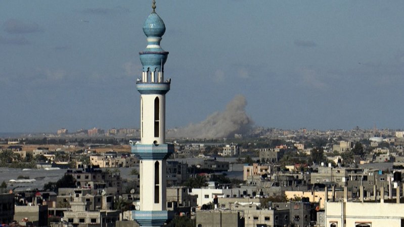 Israels Ministerpräsident Netanjahu hat die Armee angewiesen, einen Angriff auf die Stadt Rafah im Süden des Gazastreifens vorzubereiten.
