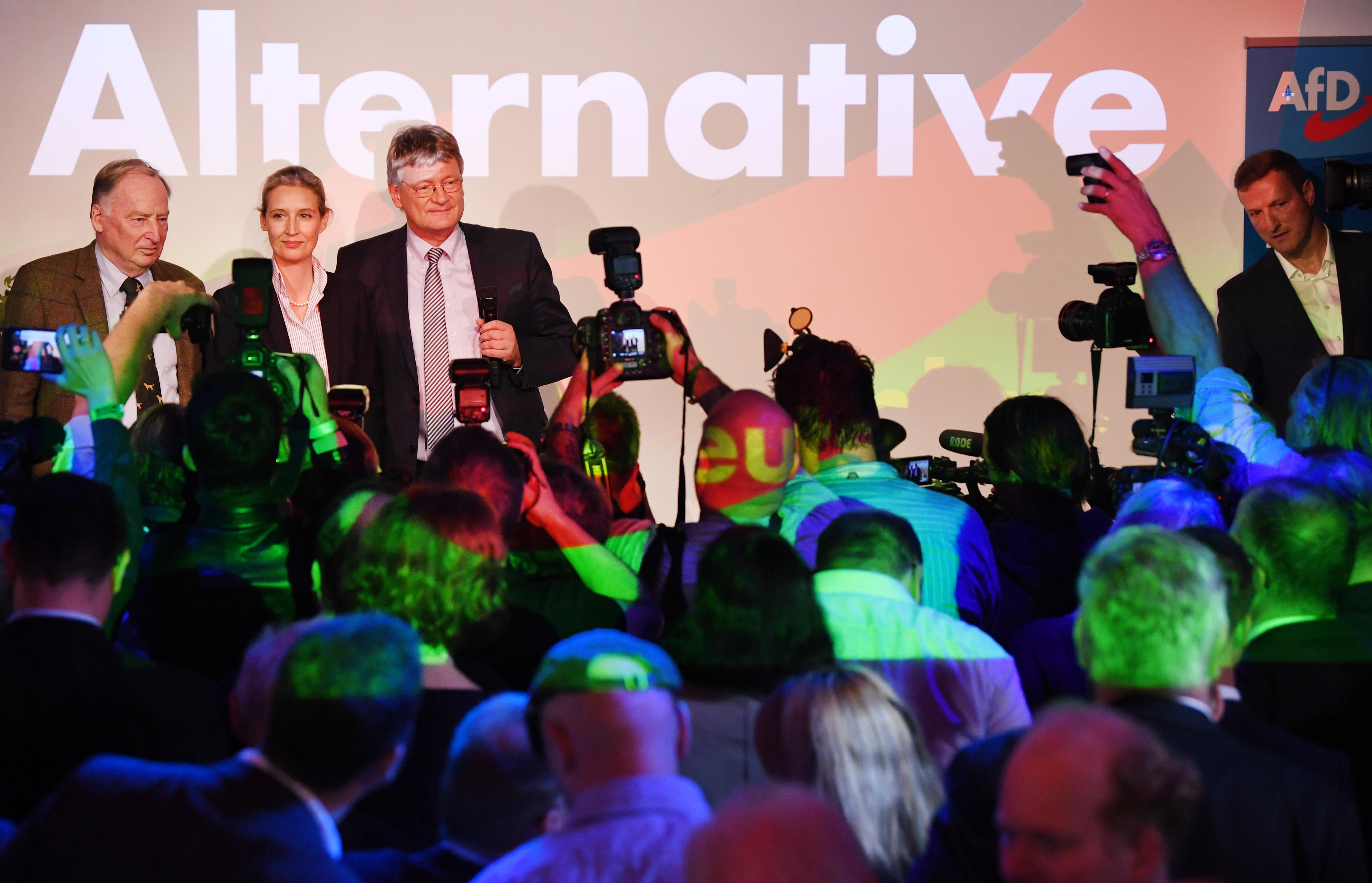 Die AfD zieht in den Bundestag ein. Ursache: Verunsicherung | BR24